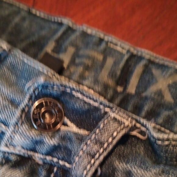 Helix brand Relaxed Jeans with Straight-Leg Cut - Size: 10     (1100) - Picture 2 of 6